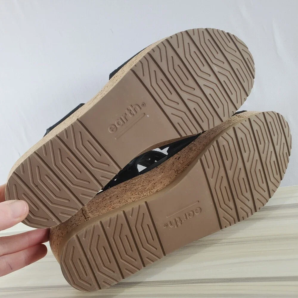 Earth Buran Rosa 8.5 Black Kid Suede Wedge Sandal T Strap Ankle Cork Cut Out
